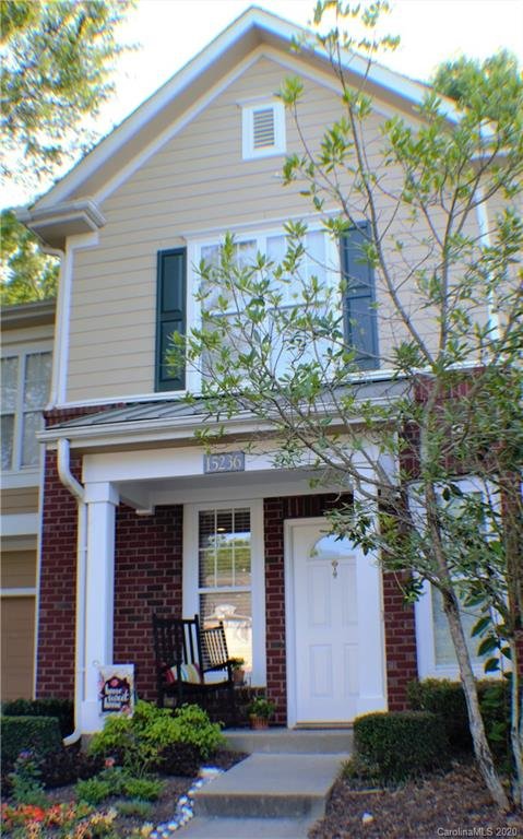 15236 Coventry Court Lane