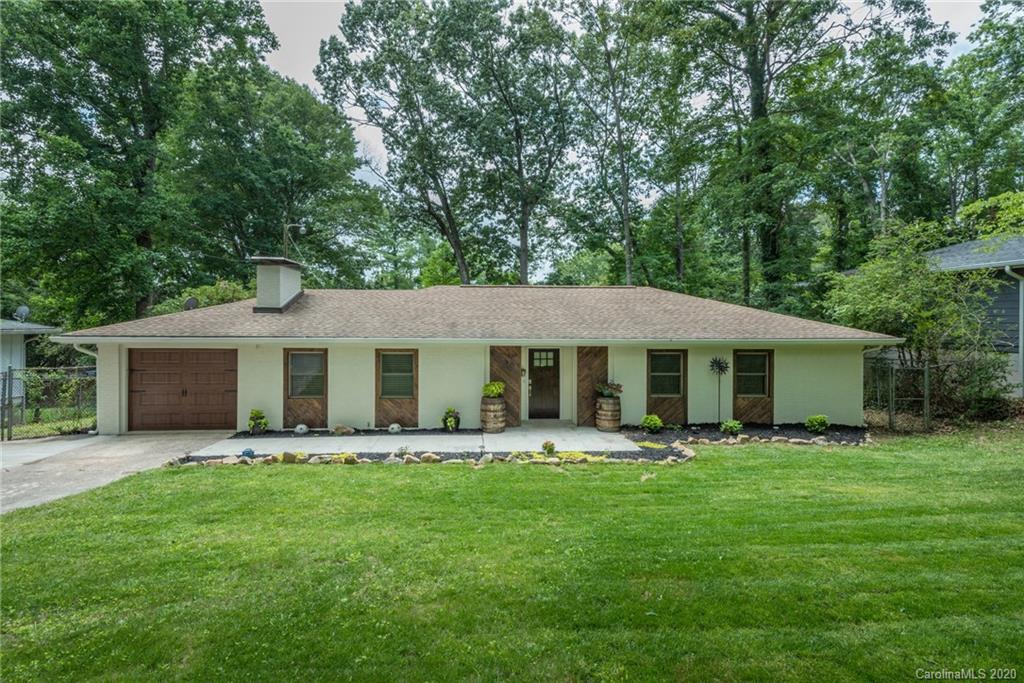 Property image 1 at 52 Rathfarnham Road, Asheville, NC 28803