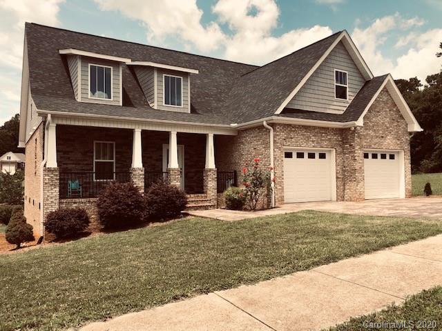 1021 12th Avenue Drive