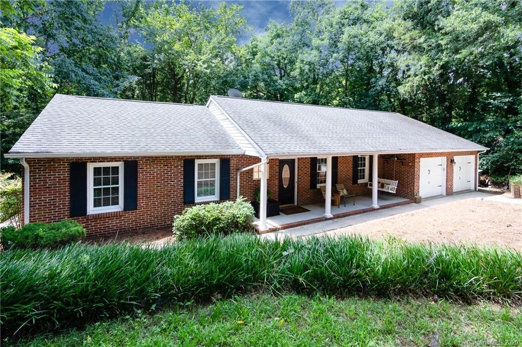 Property image 1 at 7136 Hillside Lane, Charlotte, NC 28226