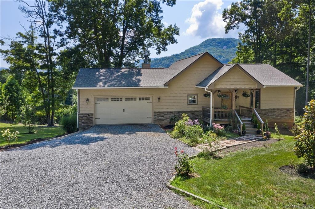 Property image 1 at 77 Willow Stone Way, Hendersonville, NC 28792