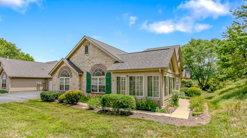 Property image 1 at 33 Outlook Circle, Swannanoa, NC 28778