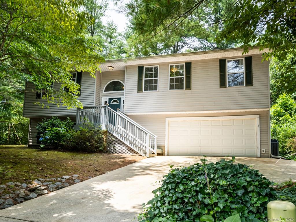 Property image 1 at 213 Pine Berry Circle, Hendersonville, NC 28739