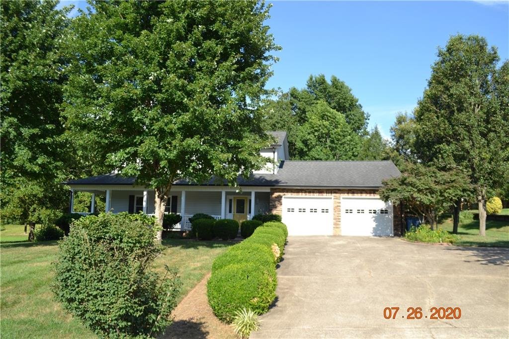 1160 Creekside Drive