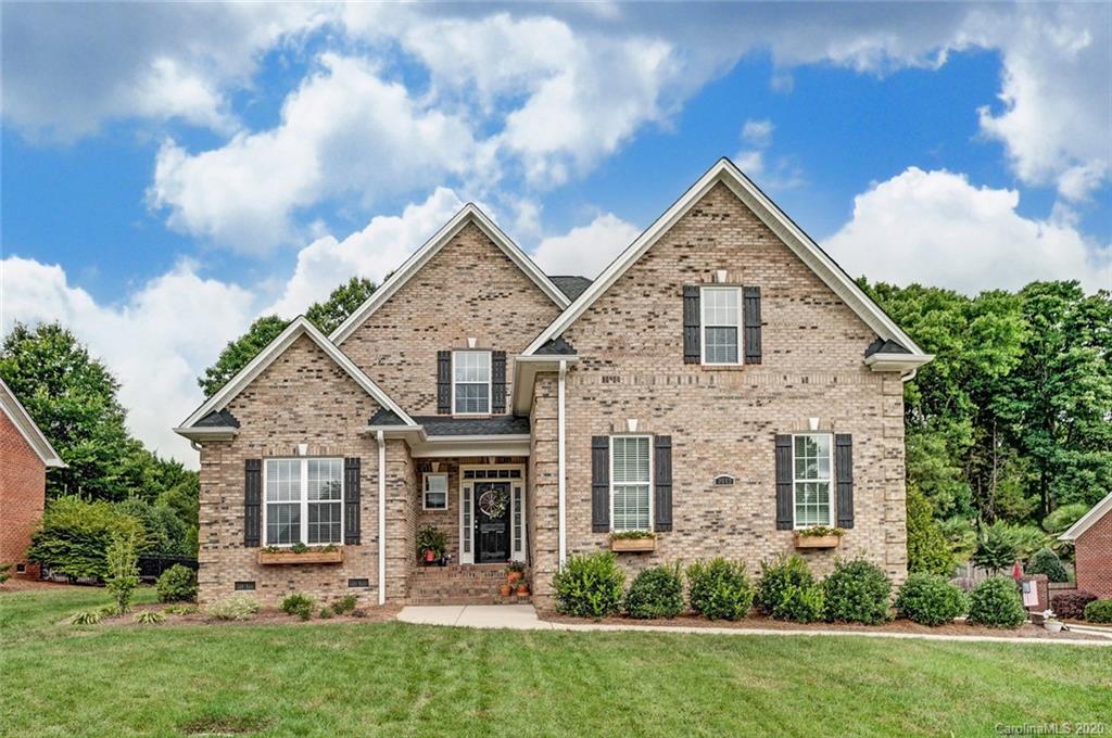 2643 Firethorn Court