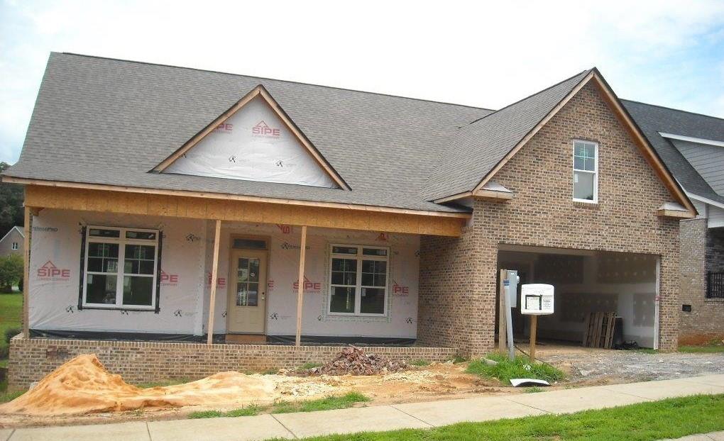 1015 12th Avenue Drive