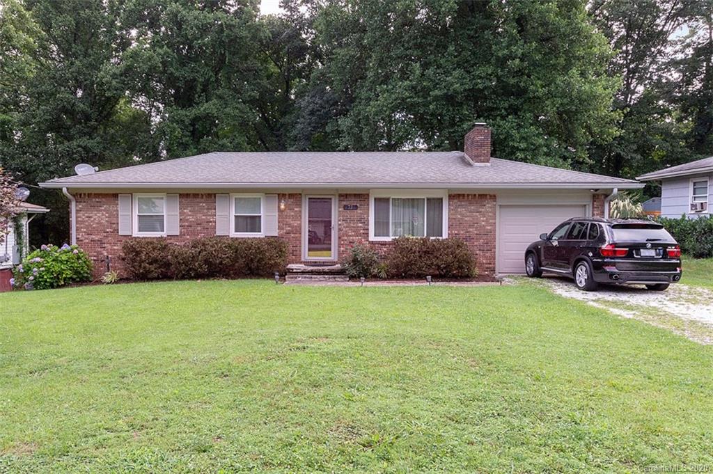 Property image 1 at 73 Robinson Avenue, Asheville, NC 28803