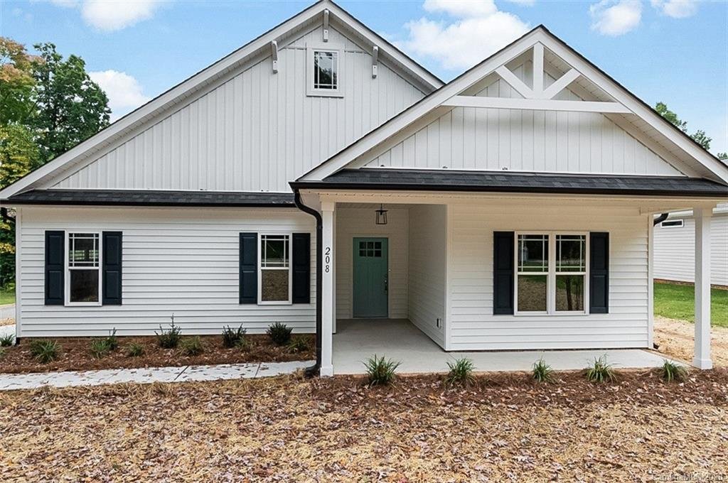 Property image 1 at 208 Dakota Street, Kannapolis, NC 28083