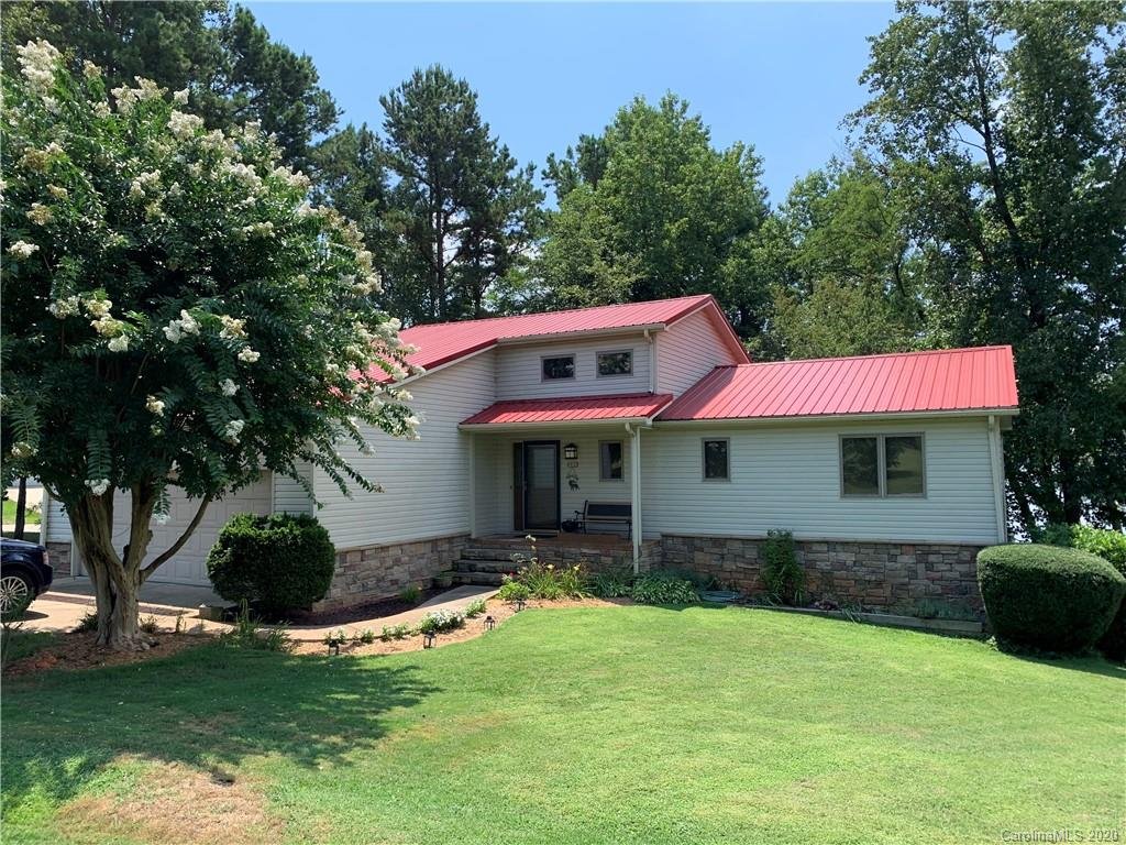 Property image 1 at 2715 Westview Drive, Sherrills Ford, NC 28673