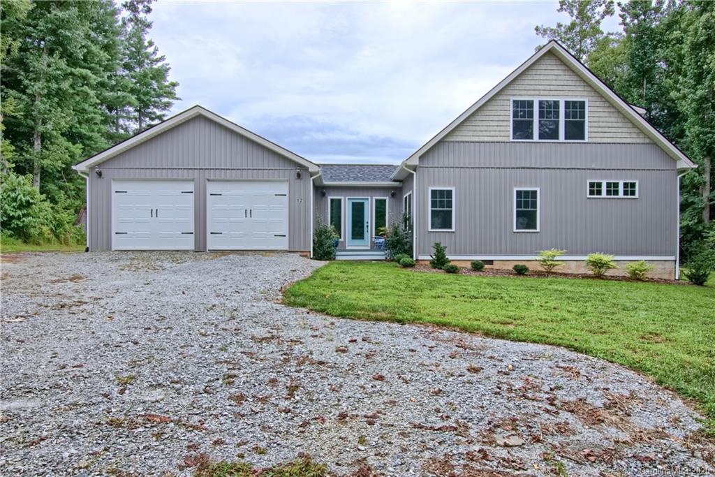 Property image 1 at 12 Dunleer Lane, Hendersonville, NC 28791