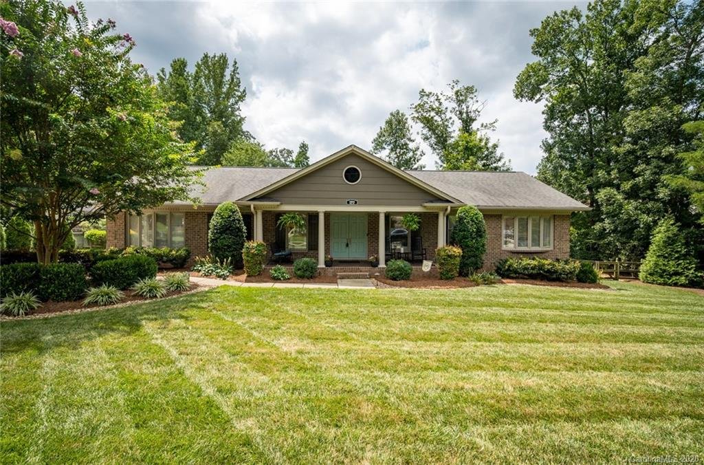 Property image 1 at 10608 Knox Avenue, Matthews, NC 28105