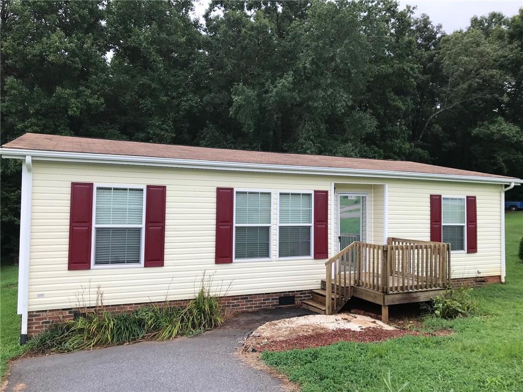 Property image 1 at 2202 Sterling Ridge Drive, Newton, NC 28658