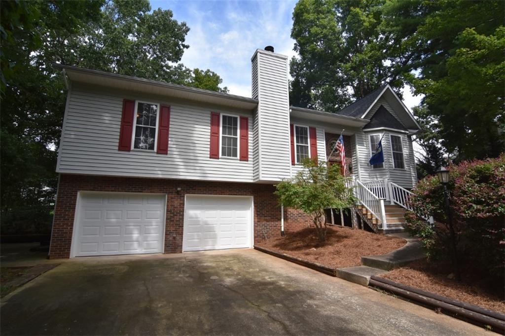 Property image 1 at 606 17th Avenue Drive, Hickory, NC 28602