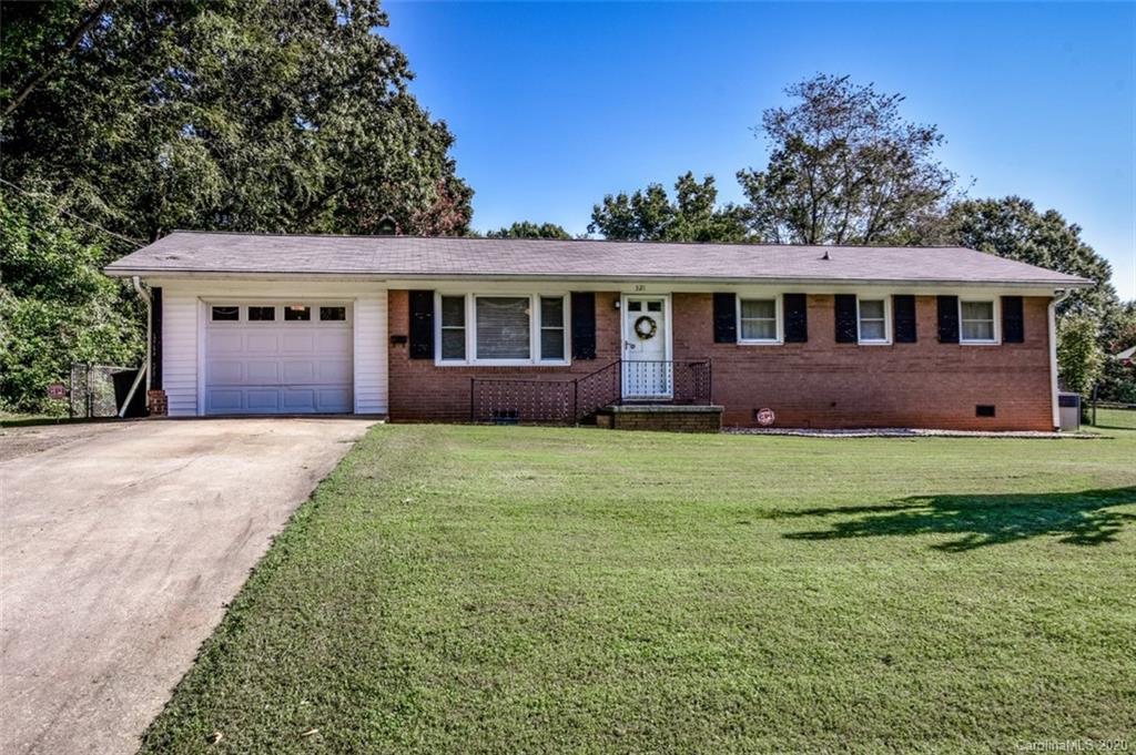 Property image 1 at 321 Walton Drive, Statesville, NC 28625