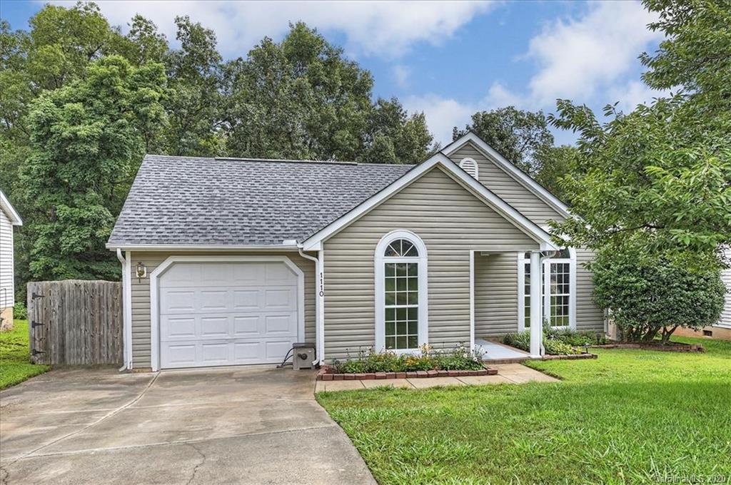 Property image 1 at 1110 Morning Glory Drive, Charlotte, NC 28262