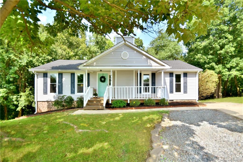 Property image 1 at 2934 Drakes Crossing Drive, Charlotte, NC 28262