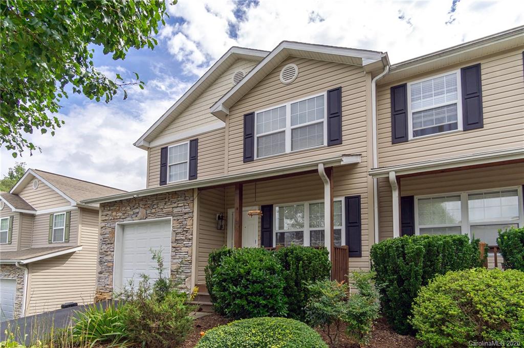 Property image 1 at 8 Bridgestone Road, Swannanoa, NC 28778