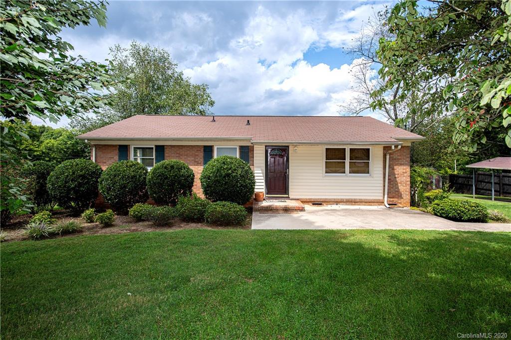 Property image 1 at 12 Spruce Pine Drive, Belmont, NC 28012