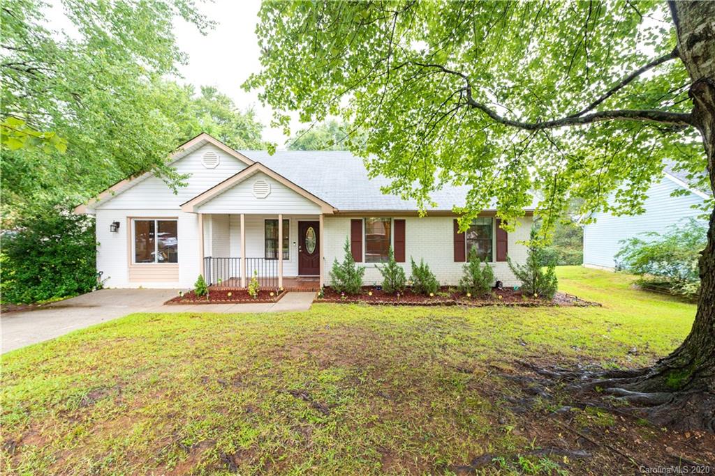 Property image 1 at 2922 Overlook Trail, Charlotte, NC 28212