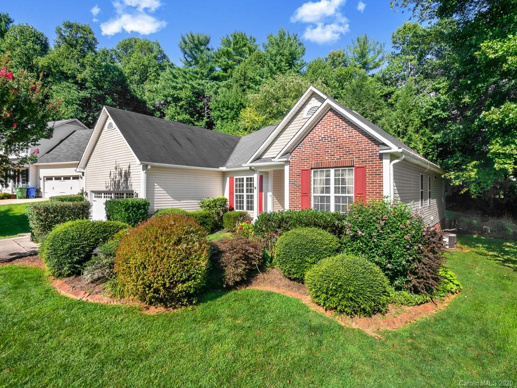 Property image 1 at 812 Cliff Rose Court, Fletcher, NC 28732