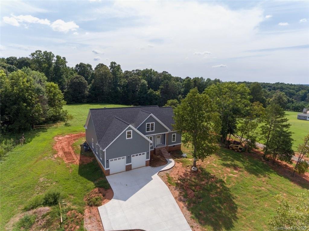 Property image 1 at 119 Zurich Lane, Statesville, NC 28625