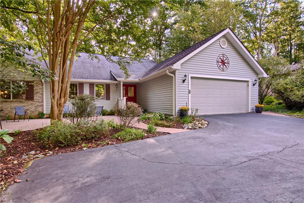 Property image 1 at 9 Bay Hill Court, Etowah, NC 28729