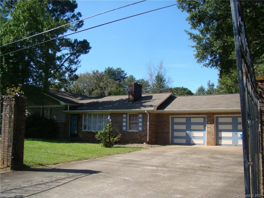 Property image 1 at 2459 Pinoak Drive, Hickory, NC 28602