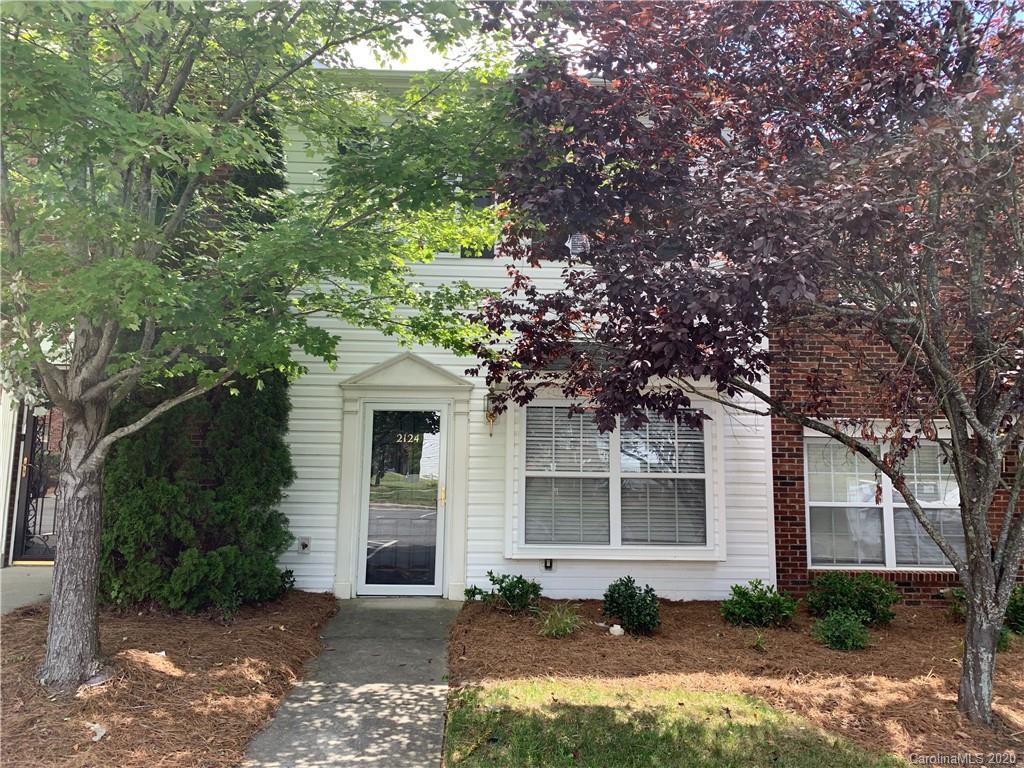 Property image 1 at 2124 Sardony Lane, Charlotte, NC 28213