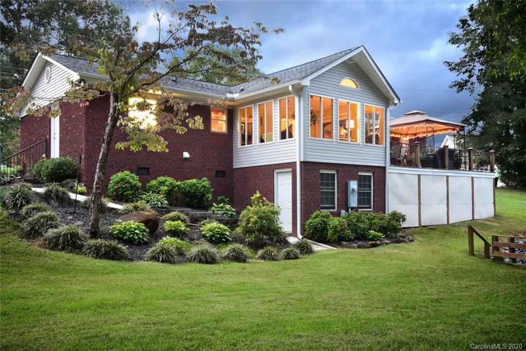 572 Acorn Acres Road