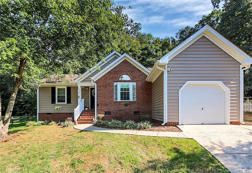 Property image 1 at 3412 Harewood Court, Matthews, NC 28105