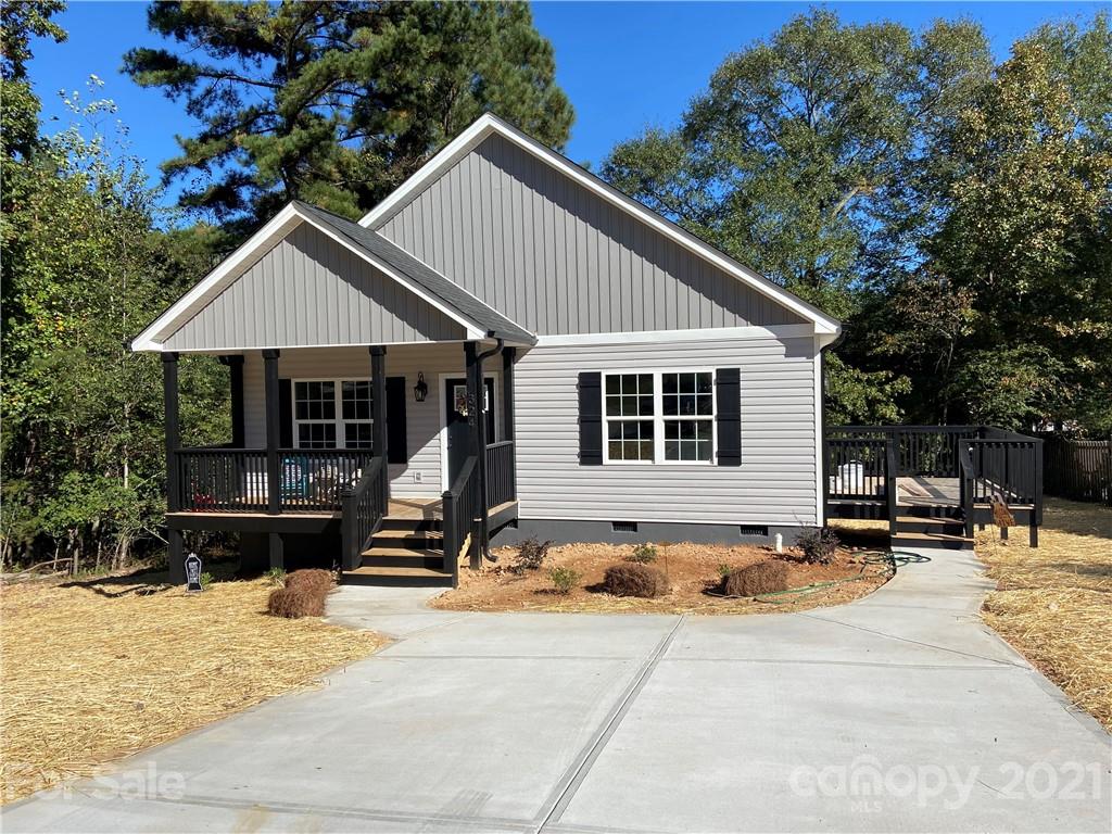 Property image 1 at 324 Eagle Creek Road, Clover, SC 29710