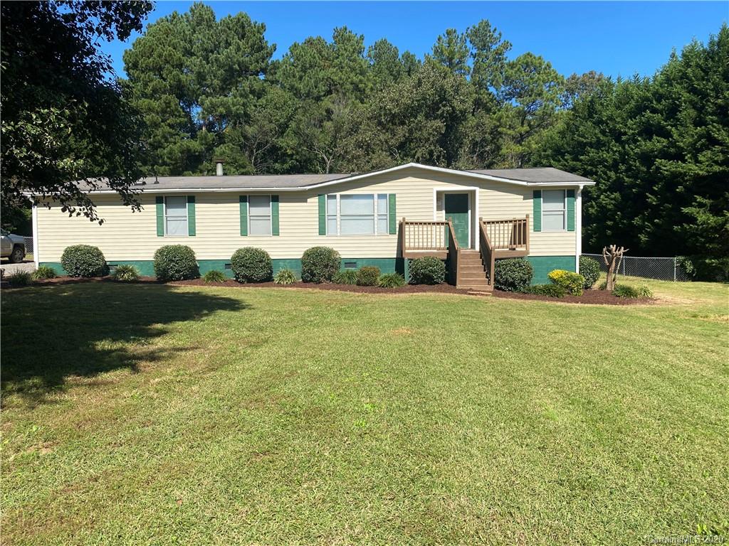 Property image 1 at 382 Deerchase Circle, Statesville, NC 28625