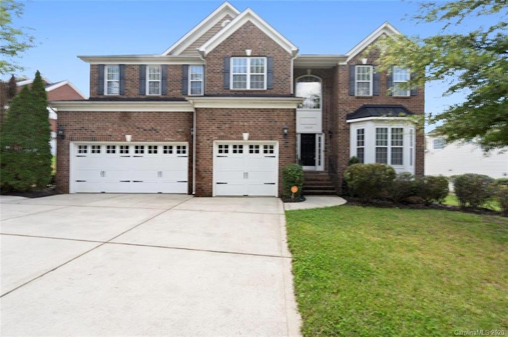 Property image 1 at 16523 Silversword Drive, Charlotte, NC 28213