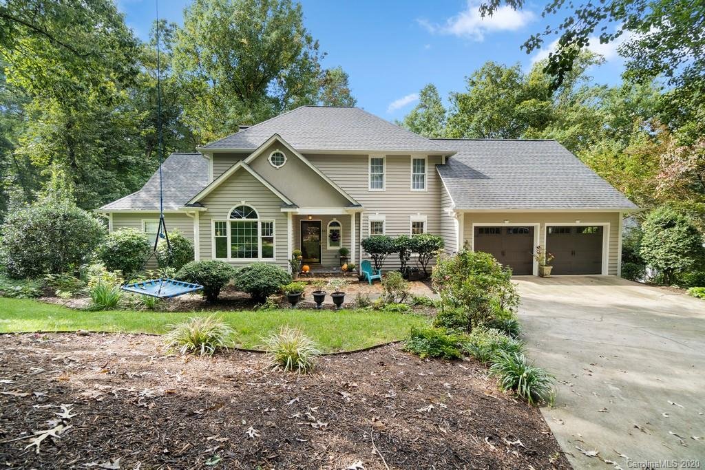 Property image 1 at 841 16th Avenue Lane, Hickory, NC 28601