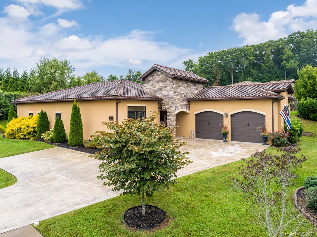 Property image 1 at 8 Verano Court, Asheville, NC 28806