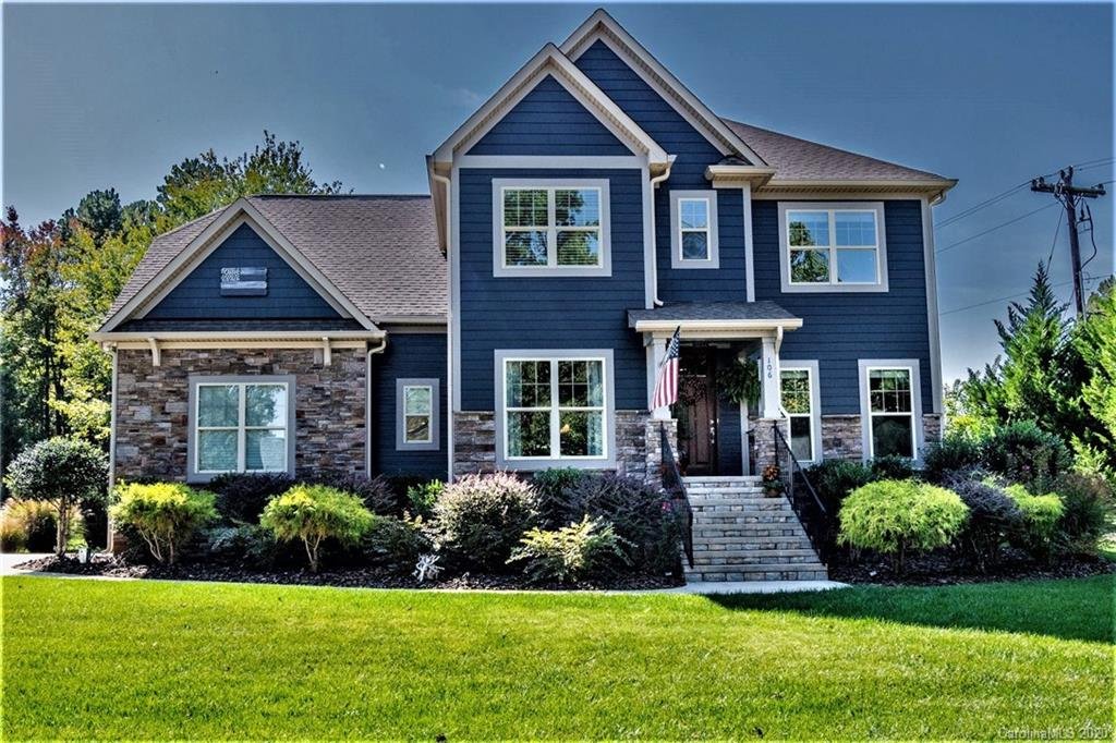 Property image 1 at 106 Lakeshore Hills Drive, Mooresville, NC 28117