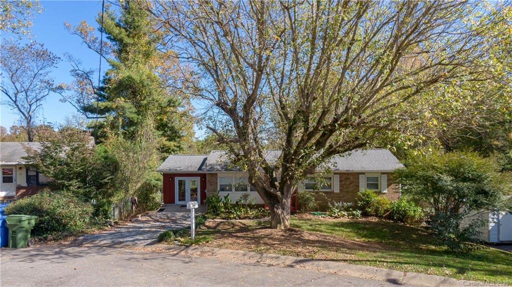 Property image 1 at 32 Debra Lane, Asheville, NC 28806