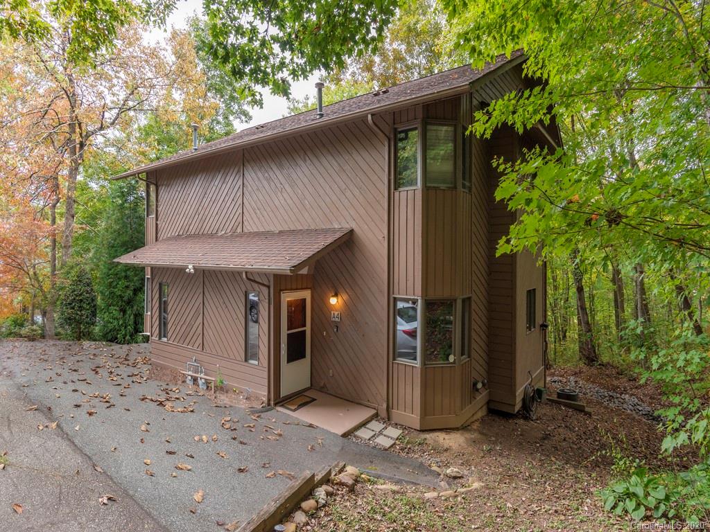 Property image 1 at 305 Piney Mountain Drive, Asheville, NC 28805