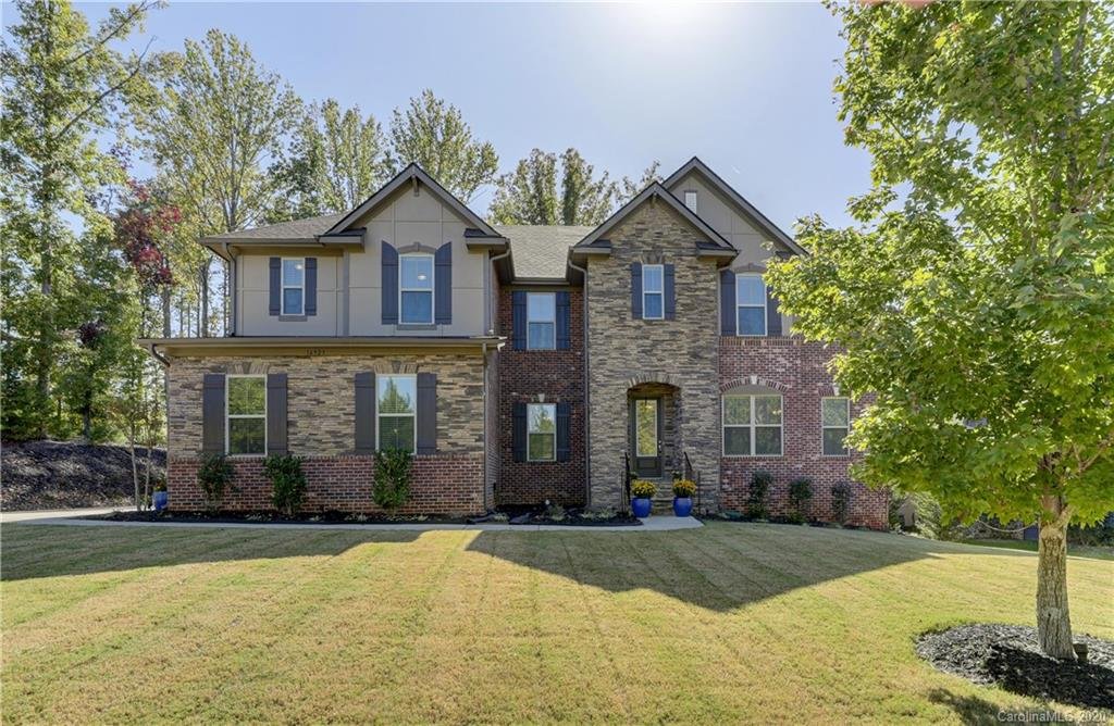 Property image 1 at 16523 Bastille Drive, Charlotte, NC 28278