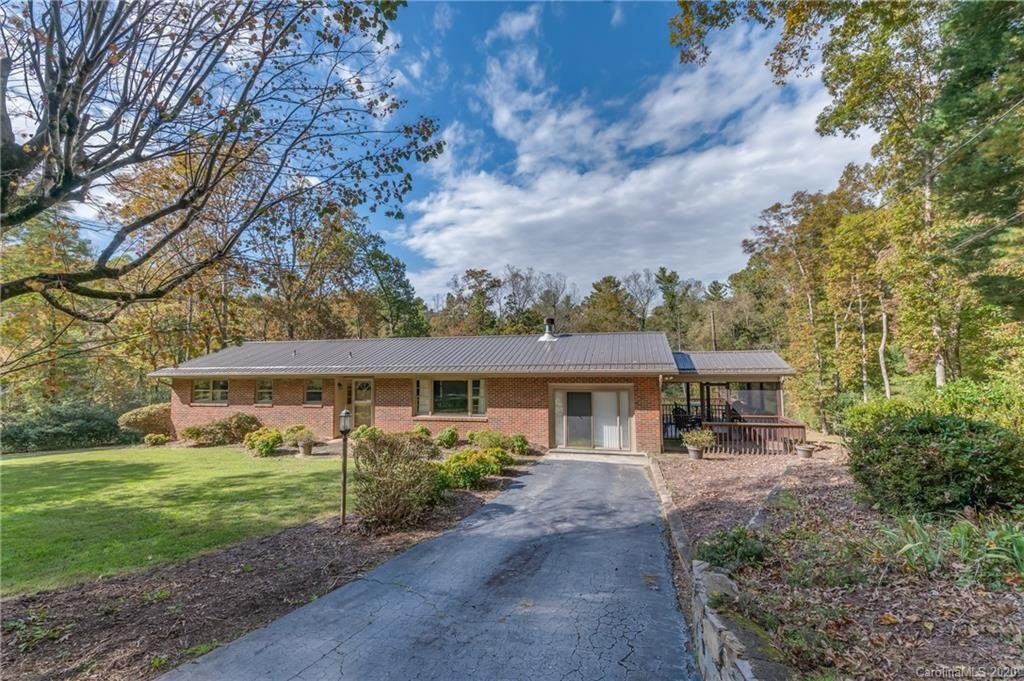 Property image 1 at 208 Sunrise Drive, Hendersonville, NC 28791