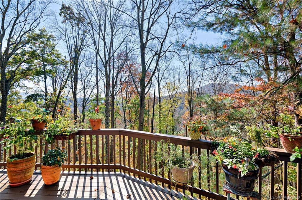 Property image 1 at 4 Quinn Court, Asheville, NC 28805