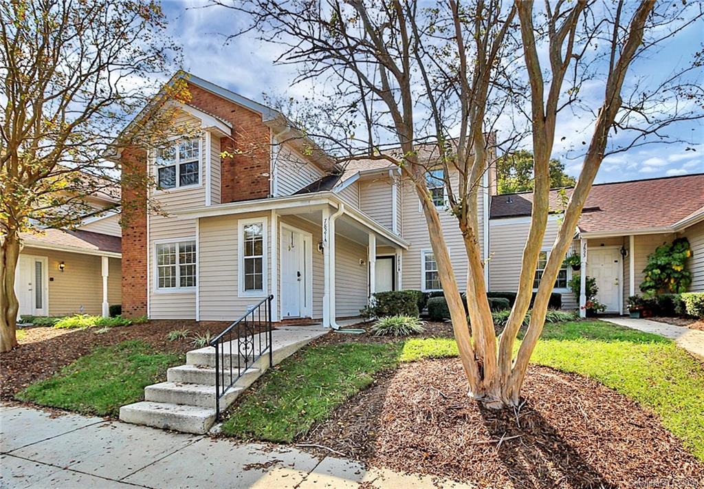 7821 Renaissance Court