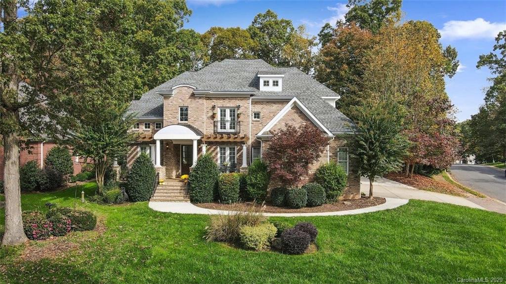 Property image 1 at 6610 Fox Ridge Circle, Davidson, NC 28036