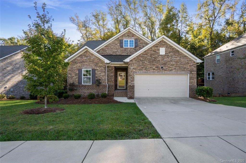 Property image 1 at 5301 Poplar Knoll Drive, Matthews, NC 28105