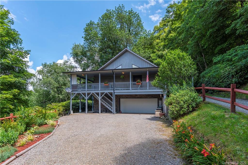 Property image 1 at 1565 Harrietts Trail, Waynesville, NC 28786