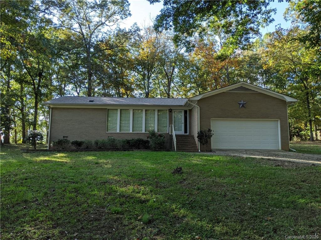 1216 White Oaks Circle