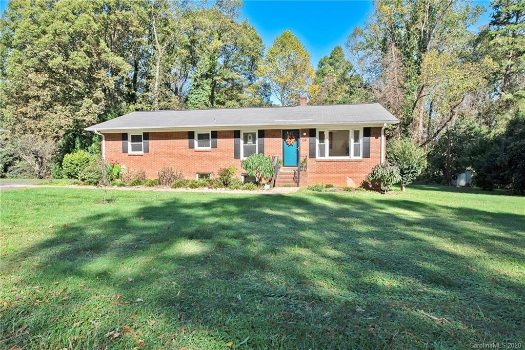 Property image 1 at 119 Meadowbrook Lane, Davidson, NC 28036