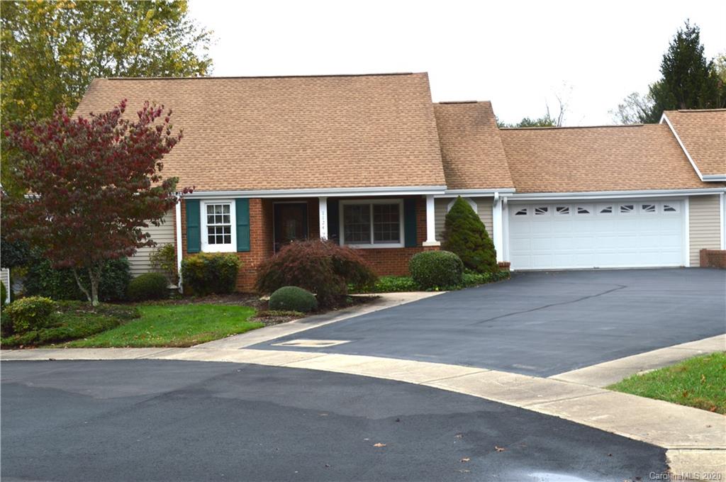 Property image 1 at 1124 Citation Circle, Hendersonville, NC 28739