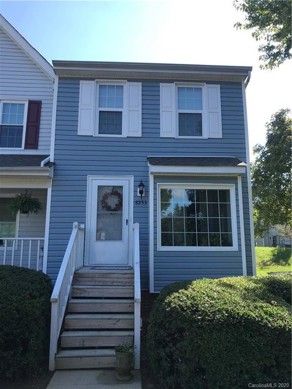 Property image 1 at 8253 Circle Tree Lane, Charlotte, NC 28277