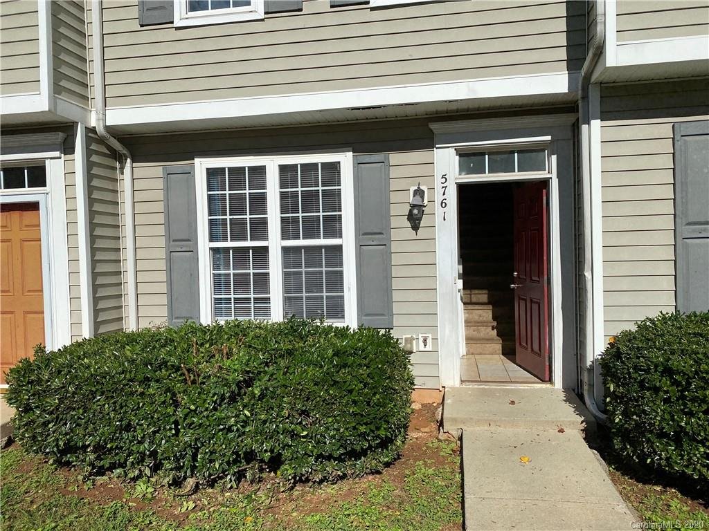 Property image 1 at 5761 Seths Drive, Charlotte, NC 28269
